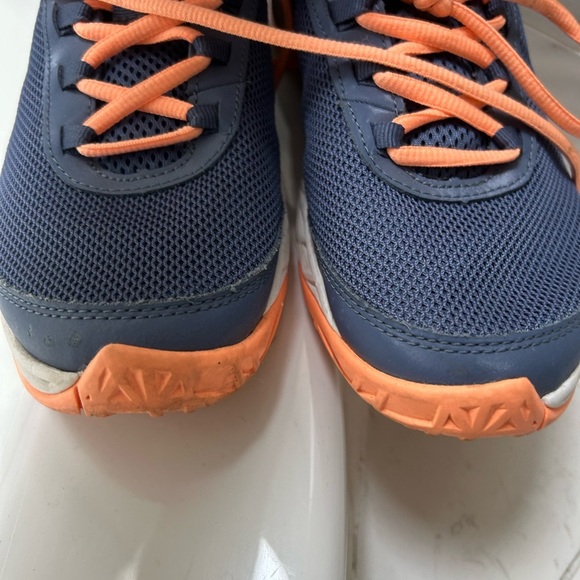Under Armour Kids' youth 7 Navy and Orange Athletic basketball sneakers unisex - Picture 6 of 10